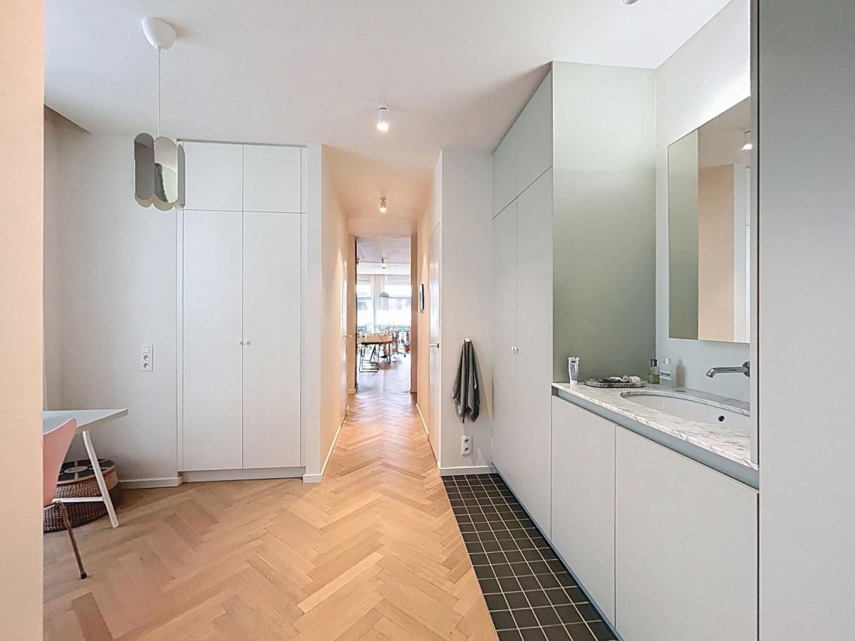 Sablon : Bel appartement meublé 1 ch rénové à neuf