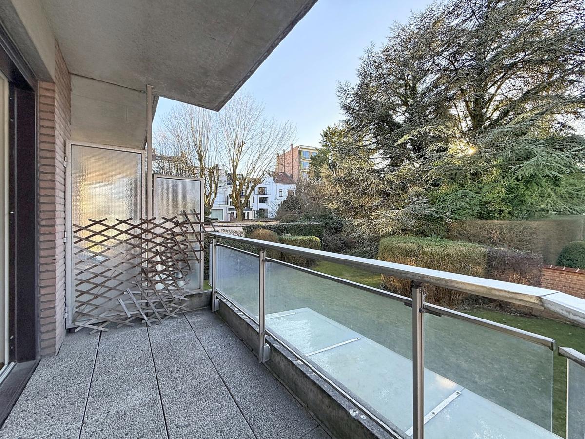 Place Brugmann : Très bel appartement de 3 ch. + terrasse