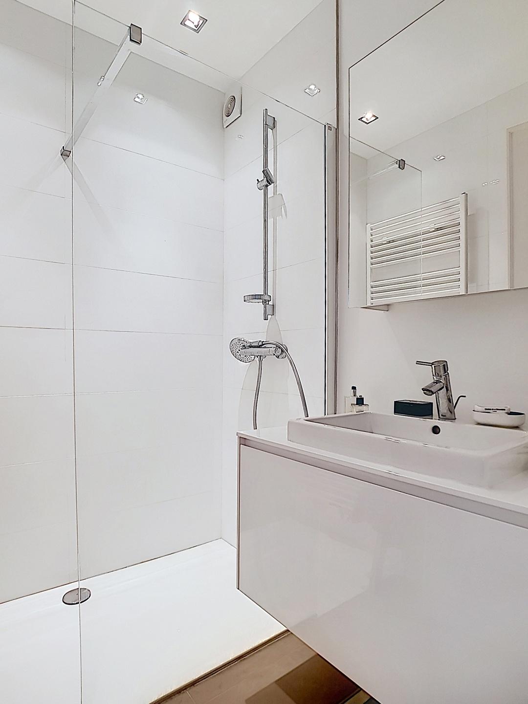 Avenue Molière - Splendide appartement 3 chambres + terrasse