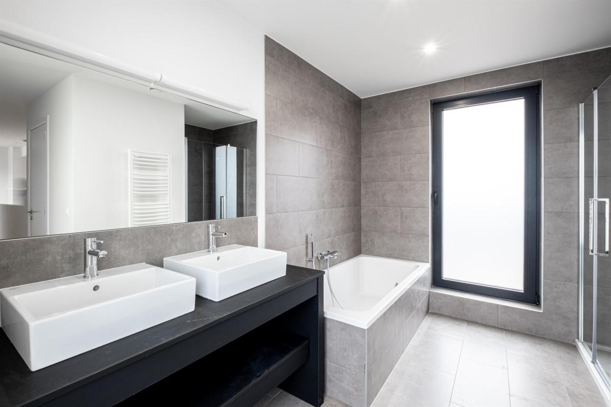 Cottages : Jolie maison 6 ch. + terrasses et jardin