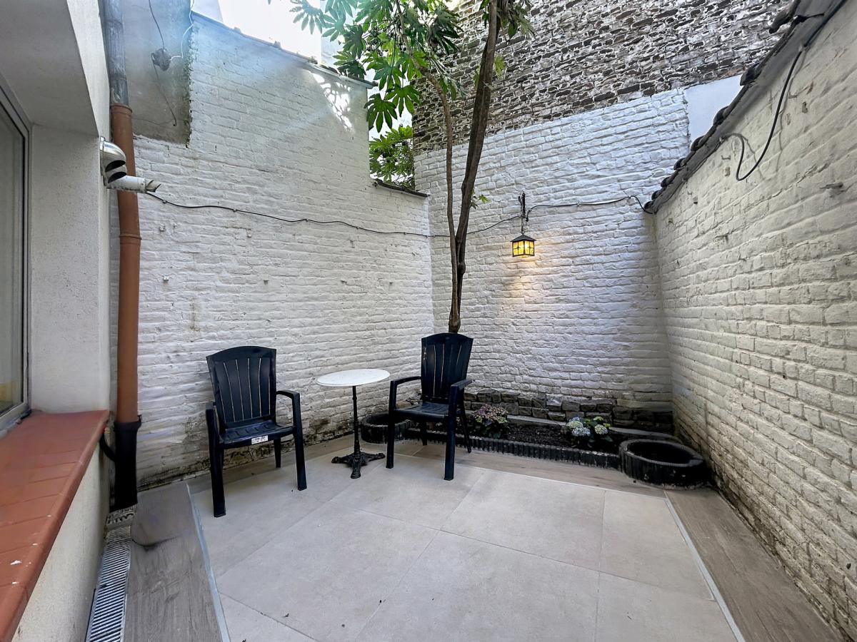 Charmant appartement rénové1 ch meublé avec terrasse 