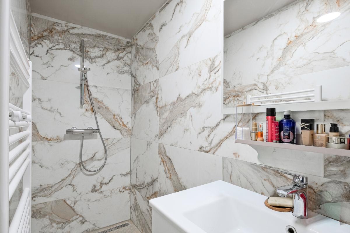 Quartier européen – Cinquantenaire : Commerce de ± 67 m²