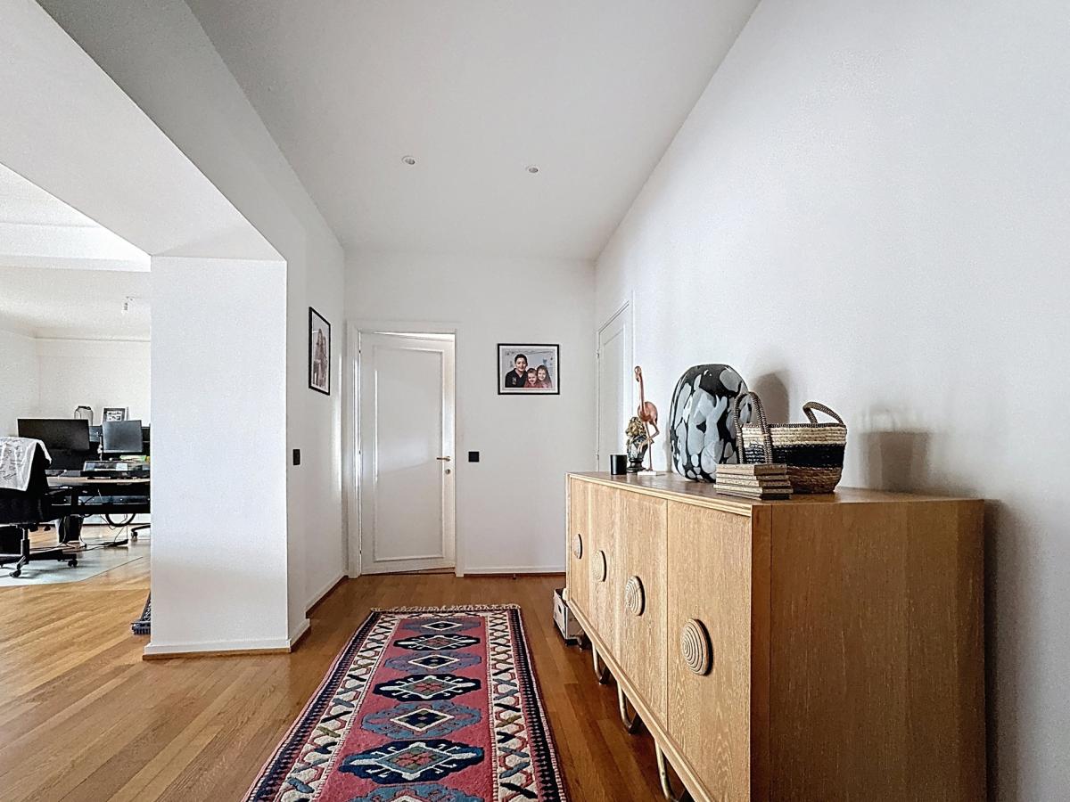 Louise, jardin du Roi, spacieux appartement de 205 m2