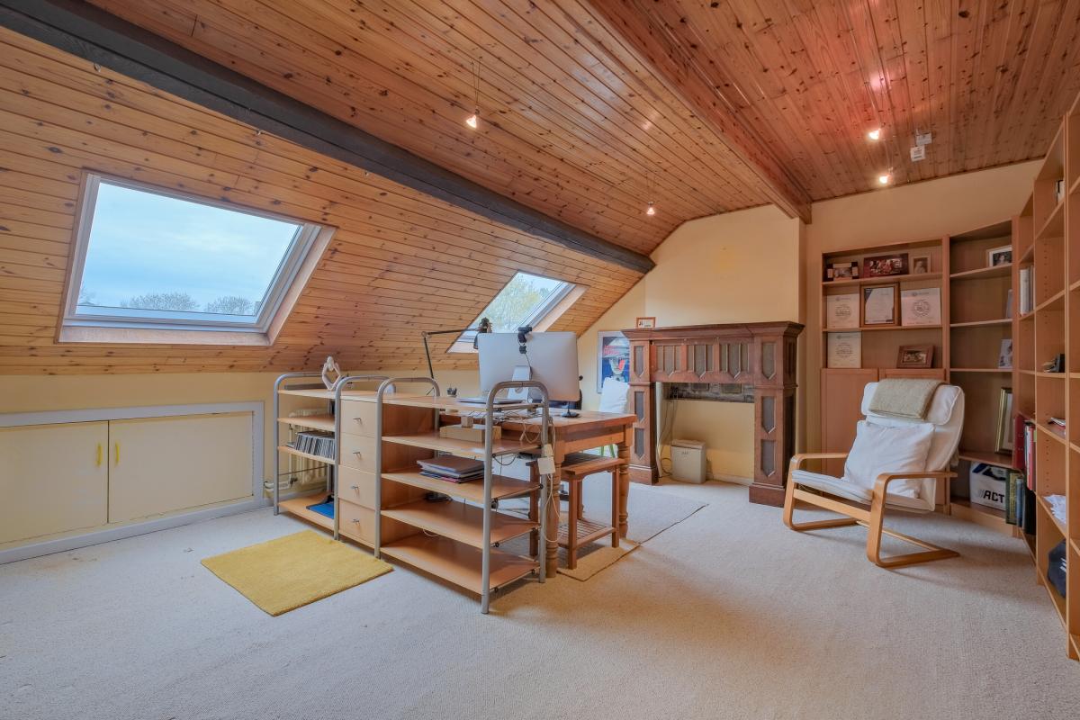 Place Brugmann : maison 6 ch + jardin orienté Sud