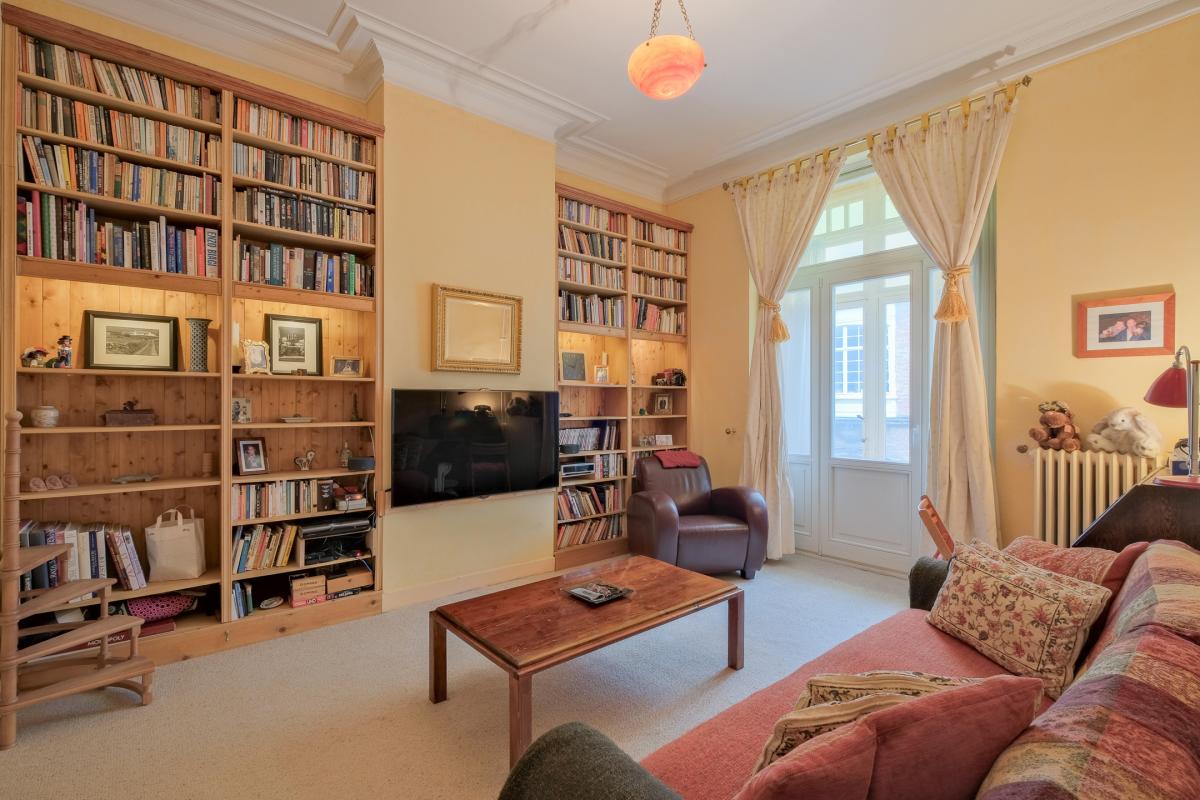 Place Brugmann : maison 6 ch + jardin orienté Sud