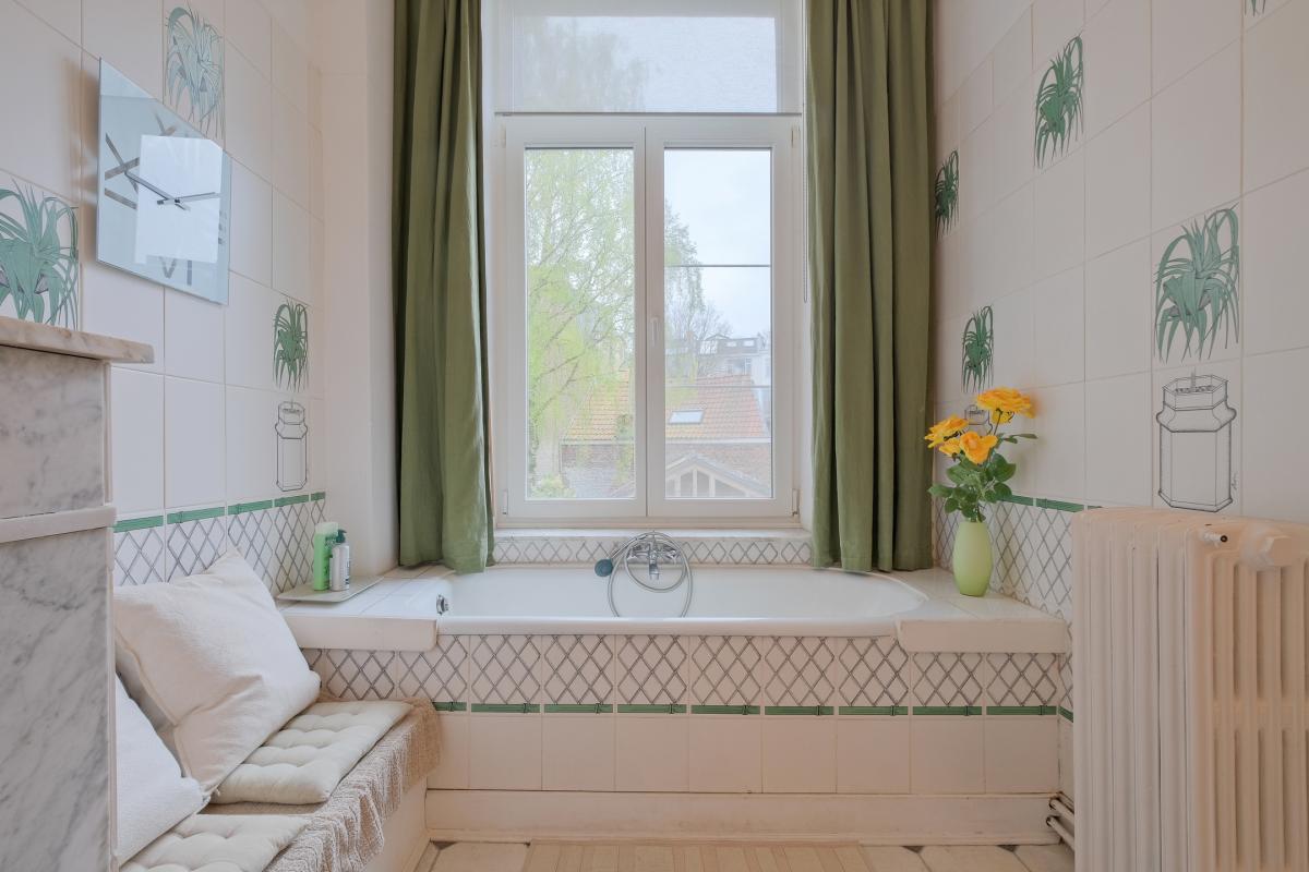 Place Brugmann : maison 6 ch + jardin orienté Sud