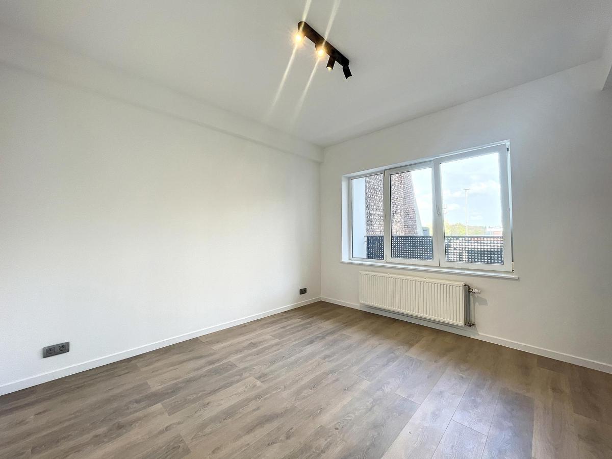 Blv Lambermont - Appartement 1 chambre rénové + terrasse