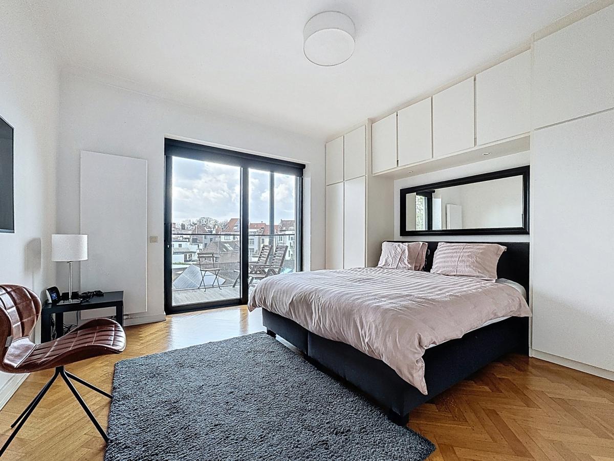 Louise, jardin du Roi, spacieux appartement de 205 m2