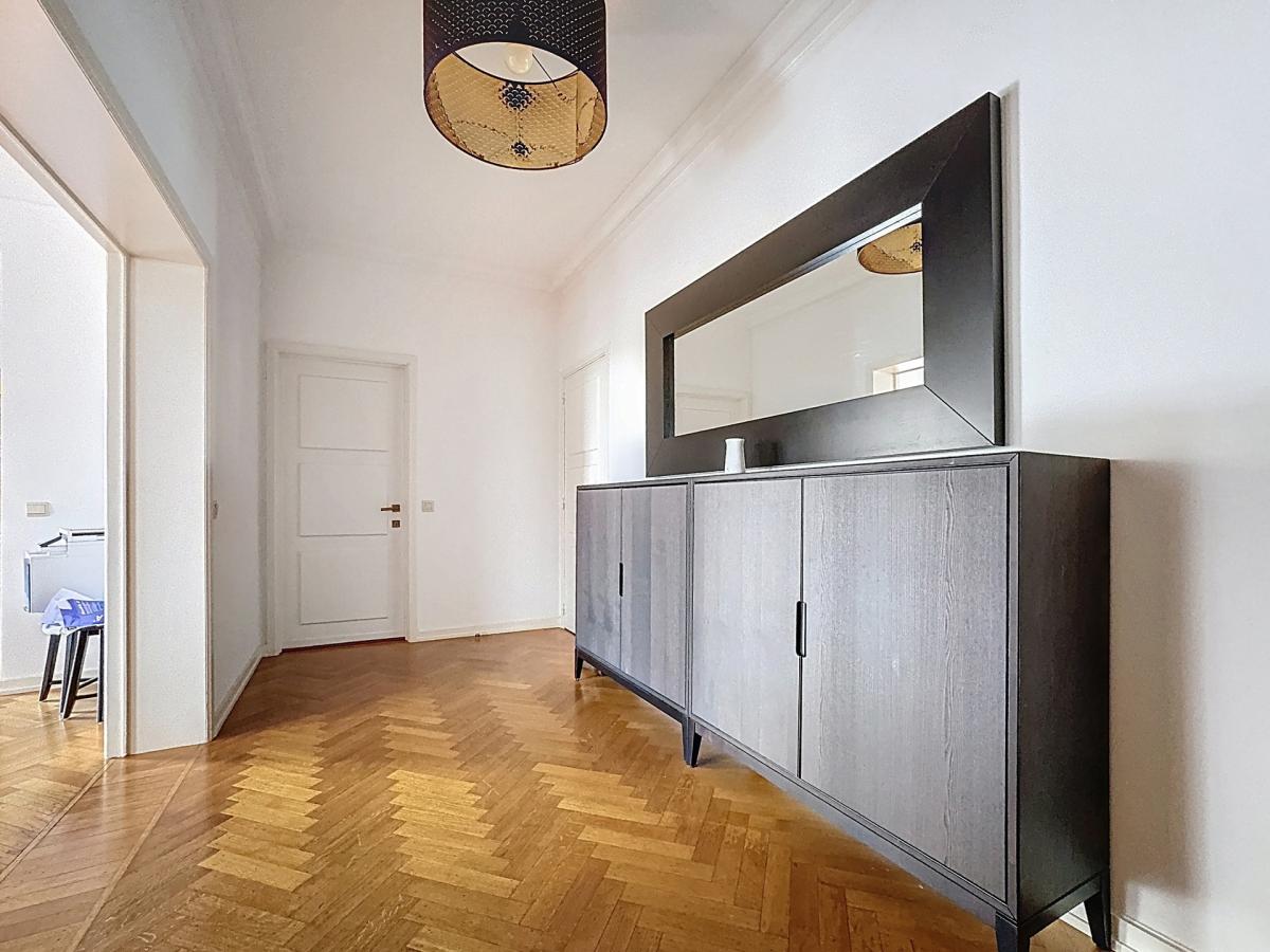 Louise, jardin du Roi, spacieux appartement de 205 m2