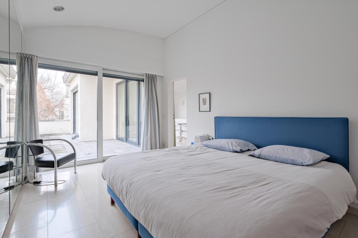 Châtelain: Belle arrière maison 3 chambres, cour et terrasse