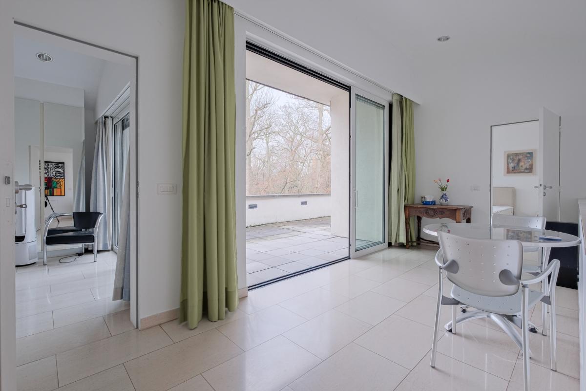 Châtelain: Belle arrière maison 3 chambres, cour et terrasse