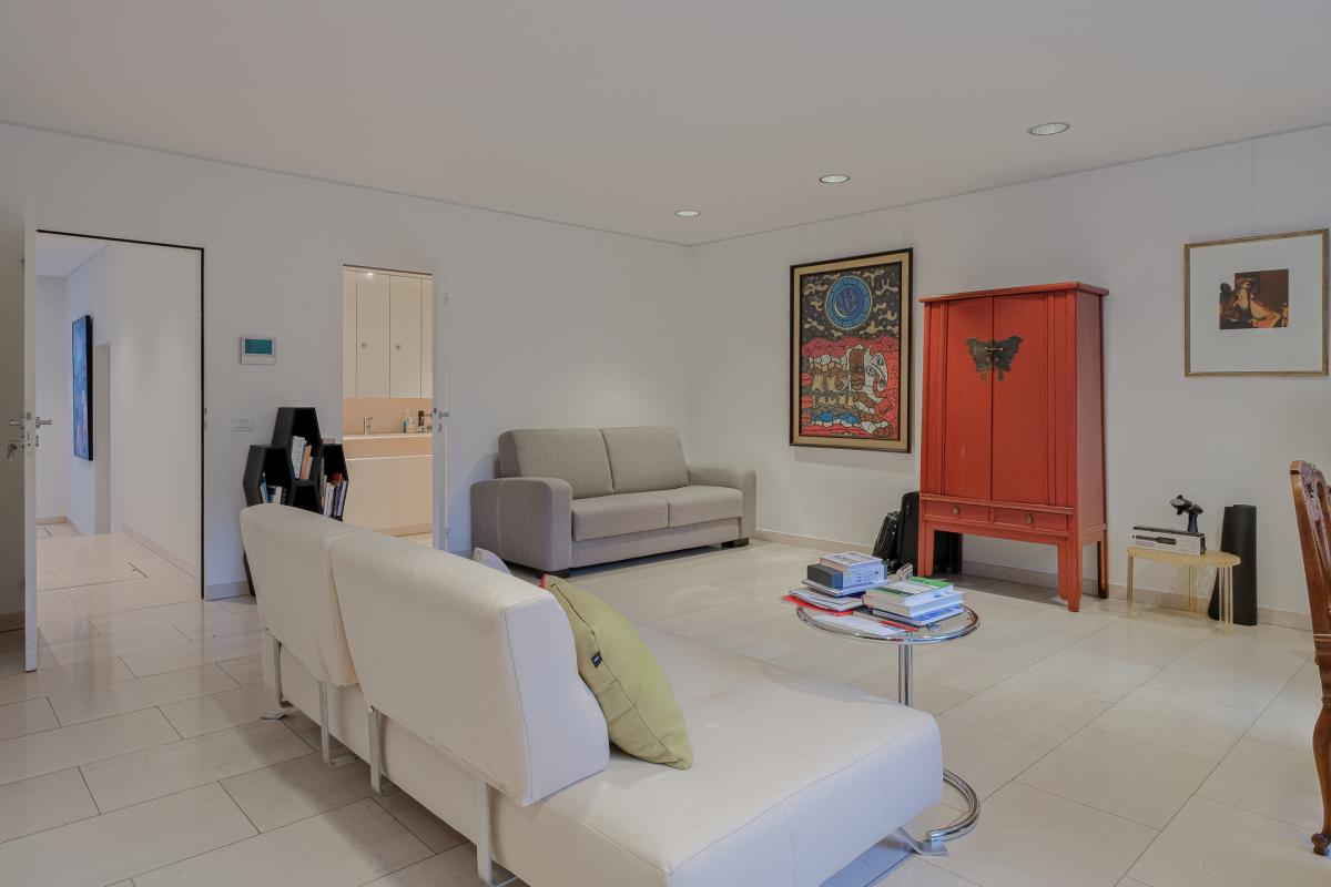 Châtelain: Belle arrière maison 3 chambres, cour et terrasse