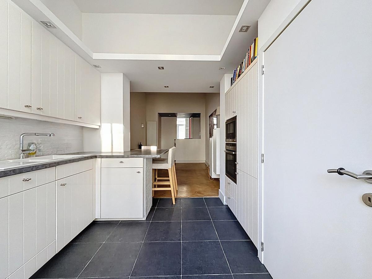 Chatelain : Beau rez-de-chaussée avec jardin !