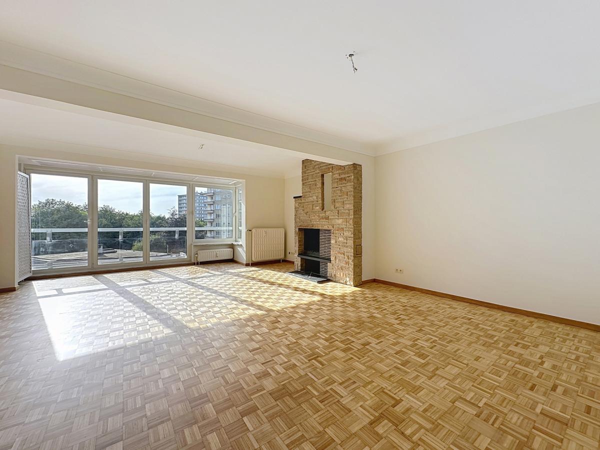 Forest, limite Uccle, lumineux appartement 3ch avec terrasse