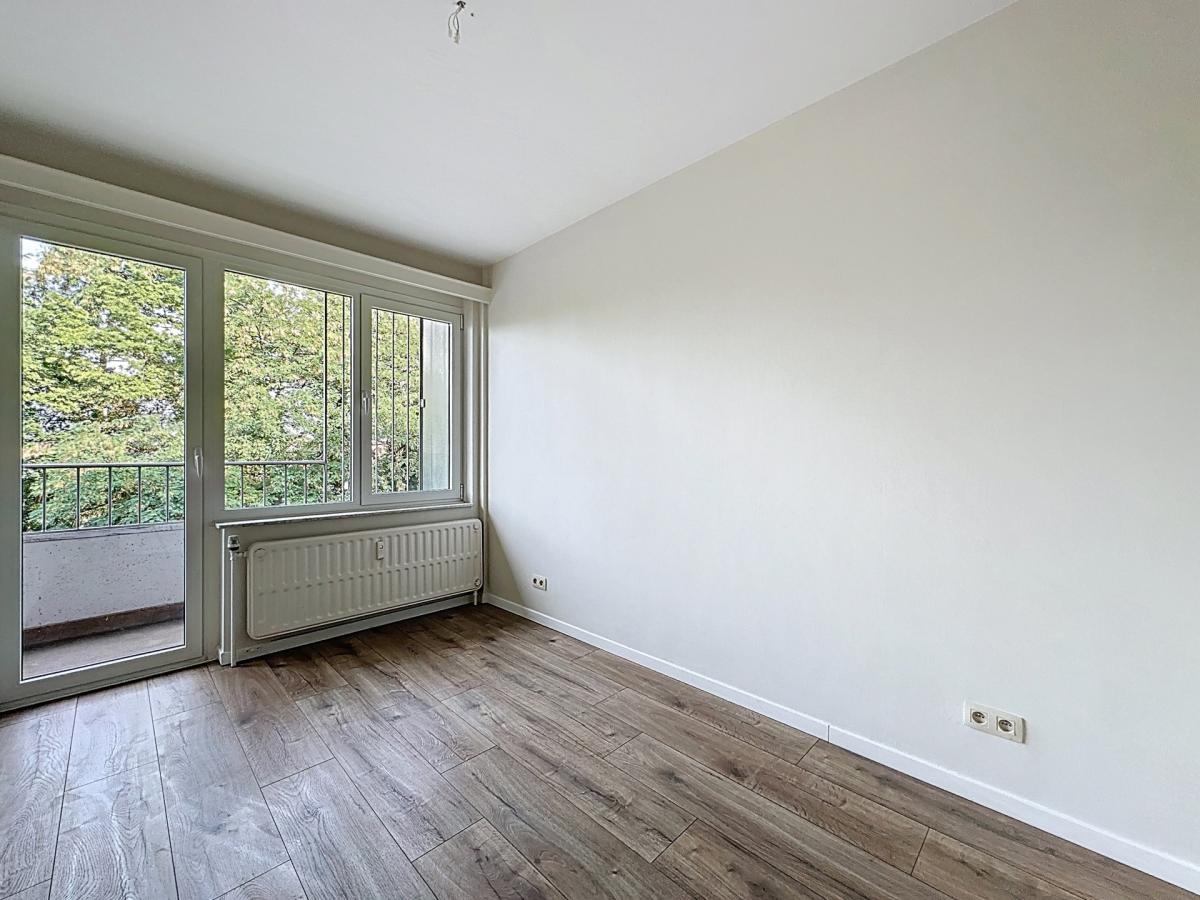Forest, limite Uccle, lumineux appartement 3ch avec terrasse