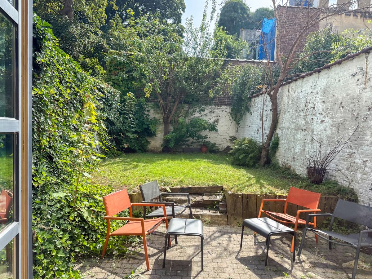 Franz Merjay: Belle maison 4 chambres - jardin & terrasses