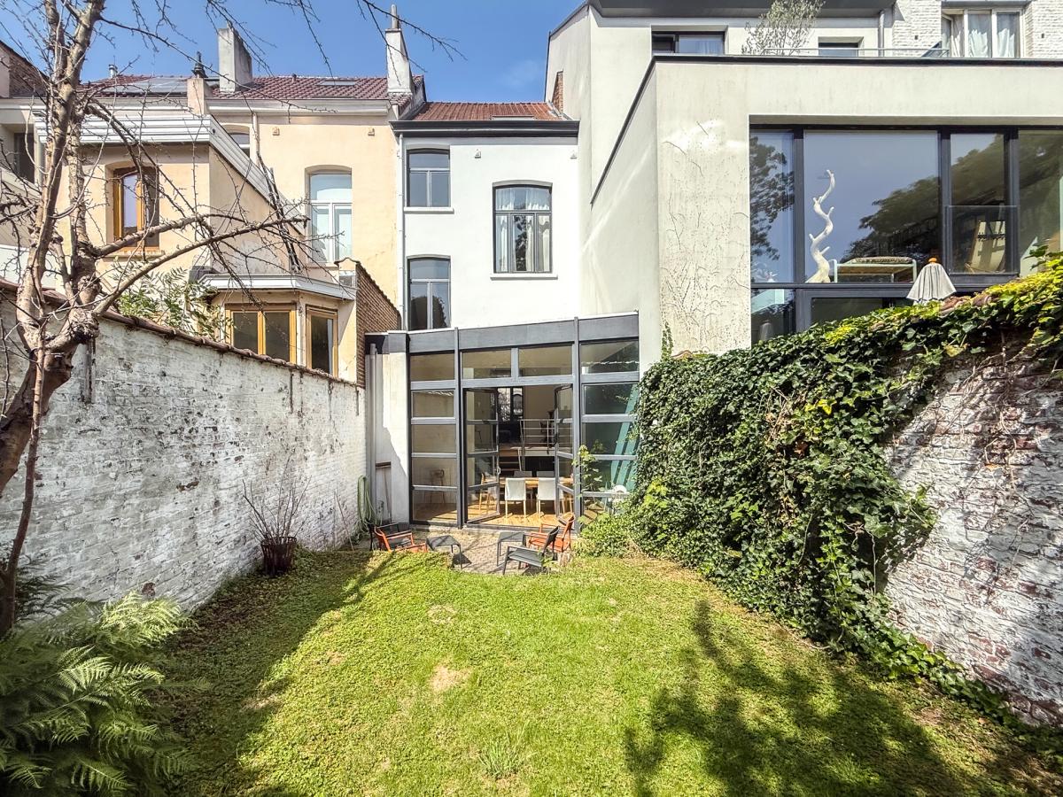 Franz Merjay: Belle maison 4 chambres - jardin & terrasses