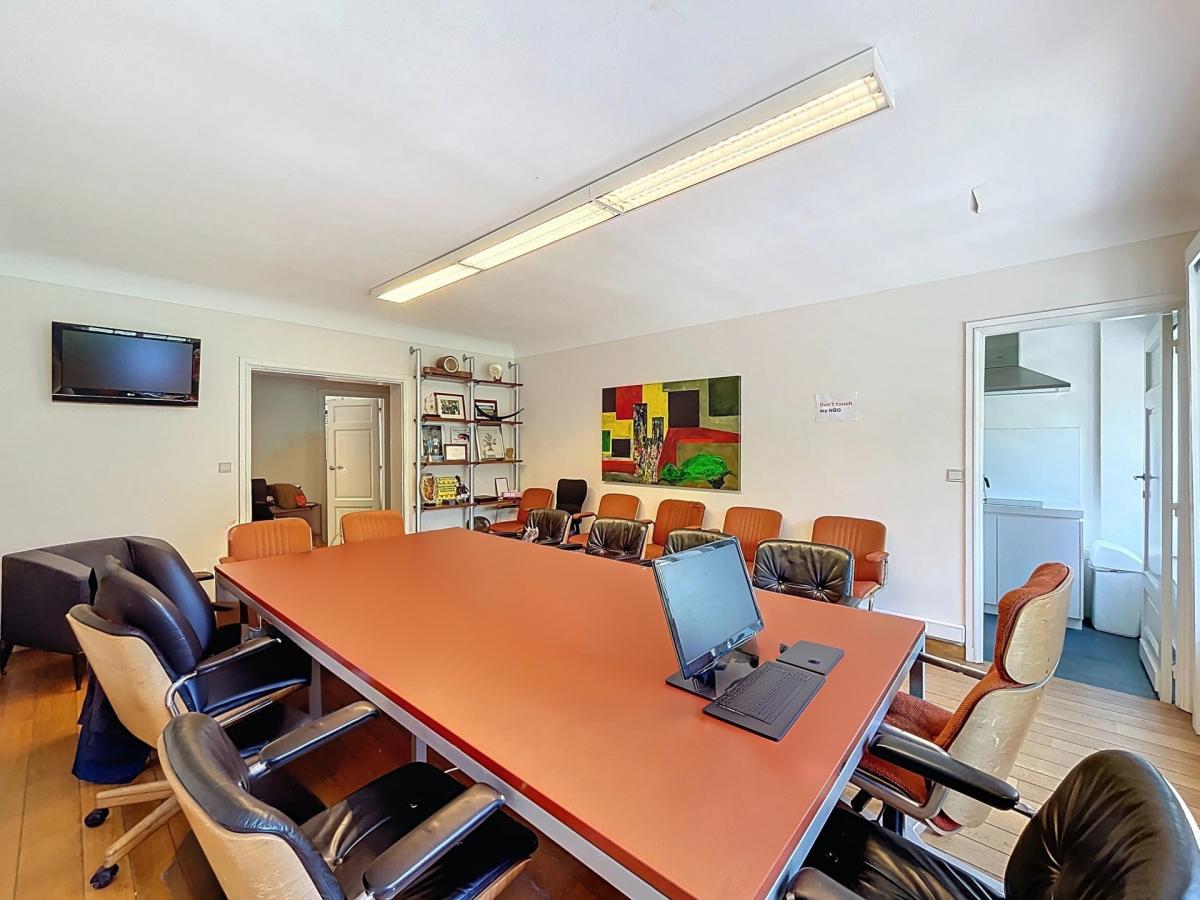 Quartier Royal : Bel espace de bureau