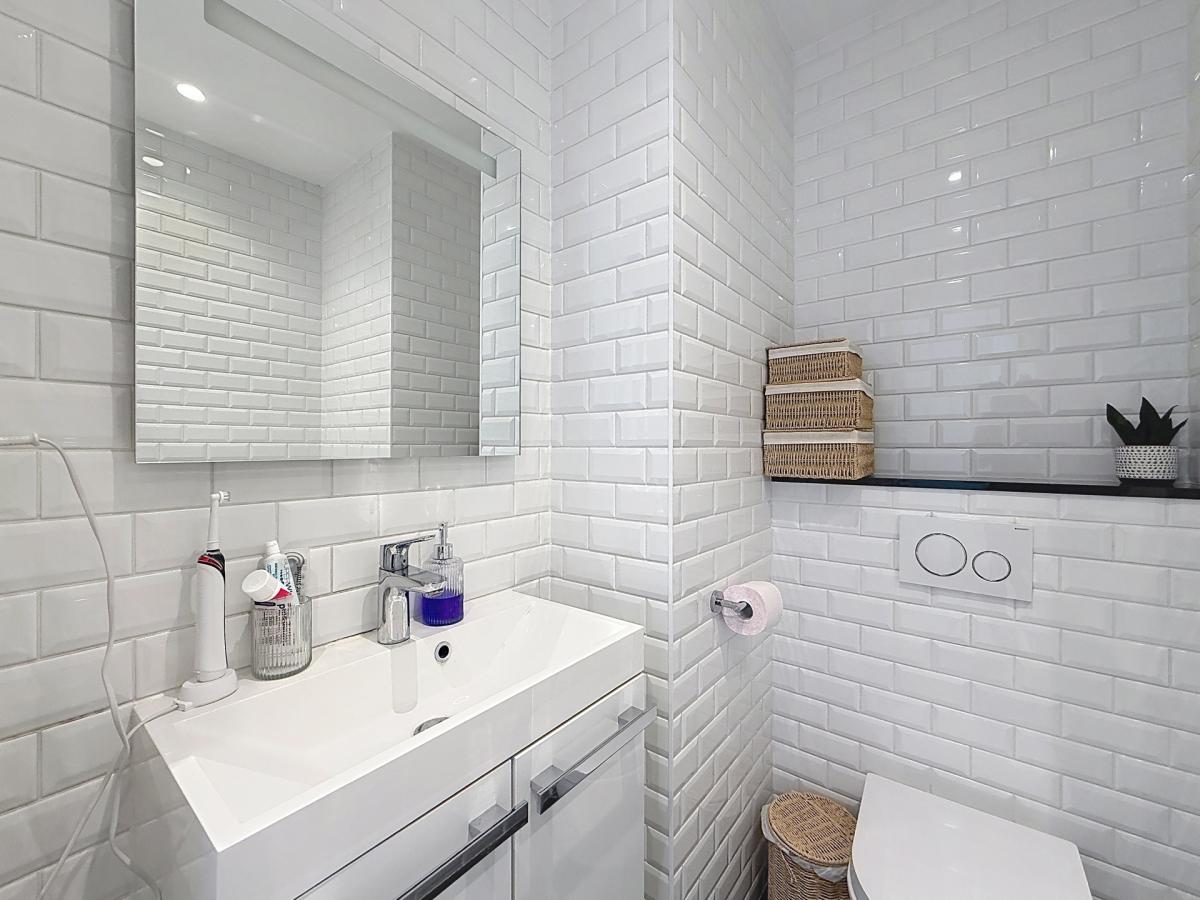 Pl. Brugmann/Lepoutre : Superbe appartement rez-de-chaussée 