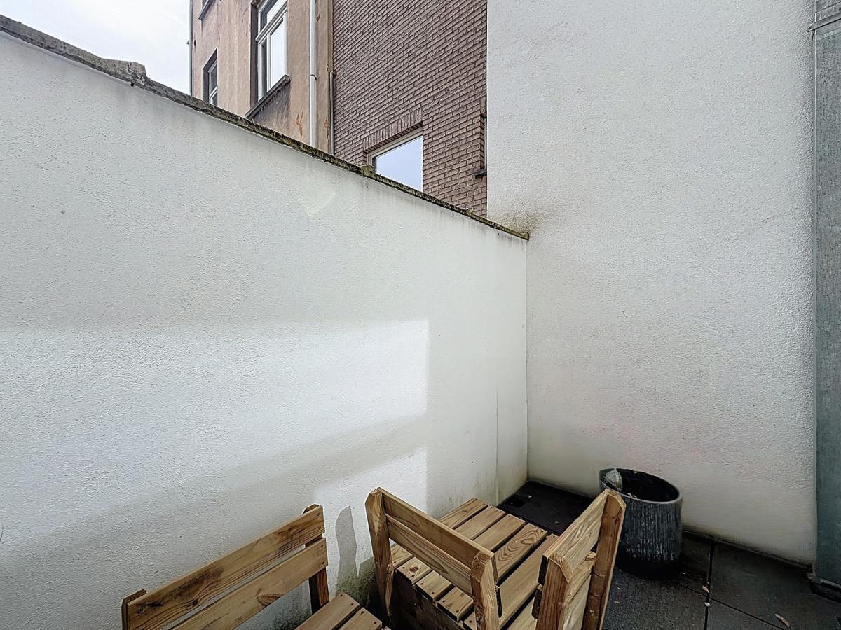 Pl. Brugmann/Lepoutre : Superbe appartement rez-de-chaussée 