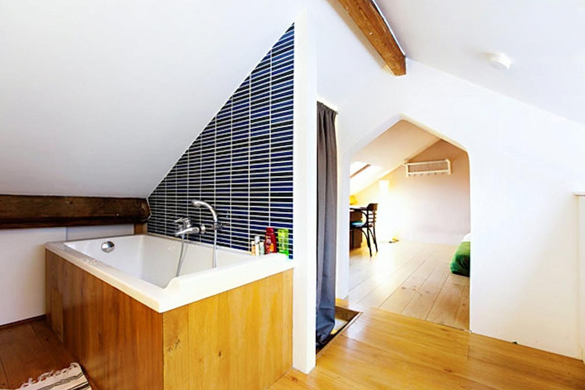 Quartier Européen : Duplex meublé 2 chambres avec terrasse