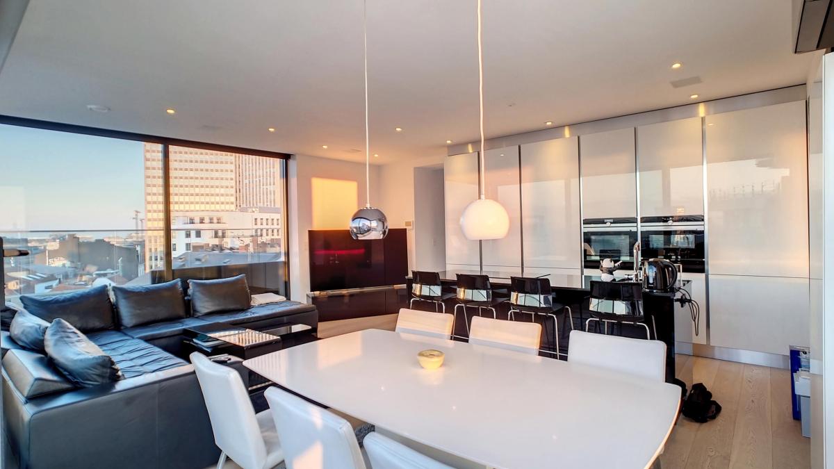 Boulevard de Waterloo : Superbe Penthouse meublé 