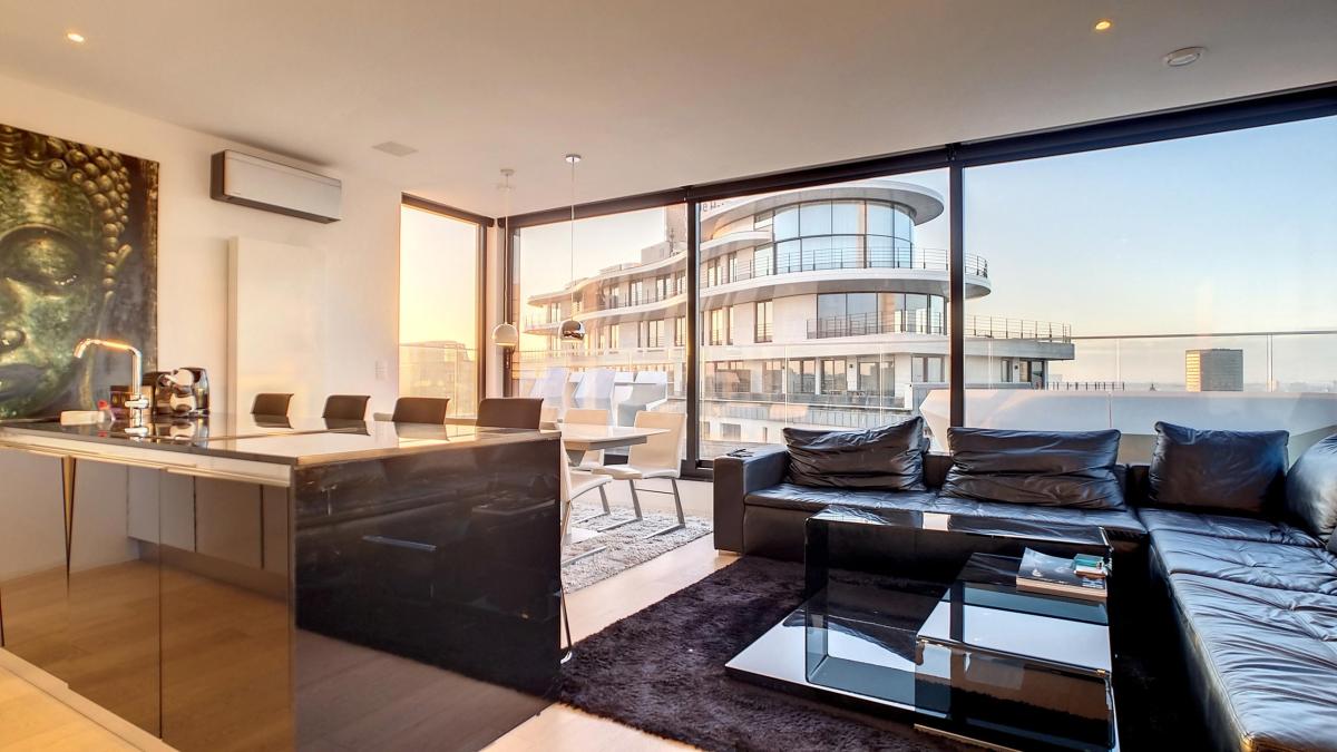 Boulevard de Waterloo : Superbe Penthouse meublé 