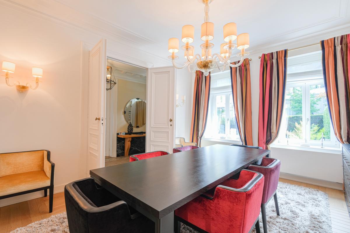 Etangs d'Ixelles, superbe hôtel de Maître,  jardin  garages