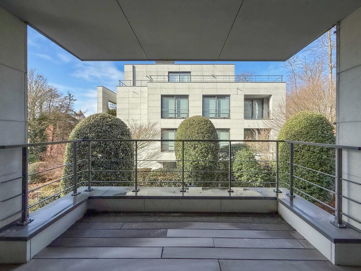 Uccle, superbe appartement dans immeuble Corbiau