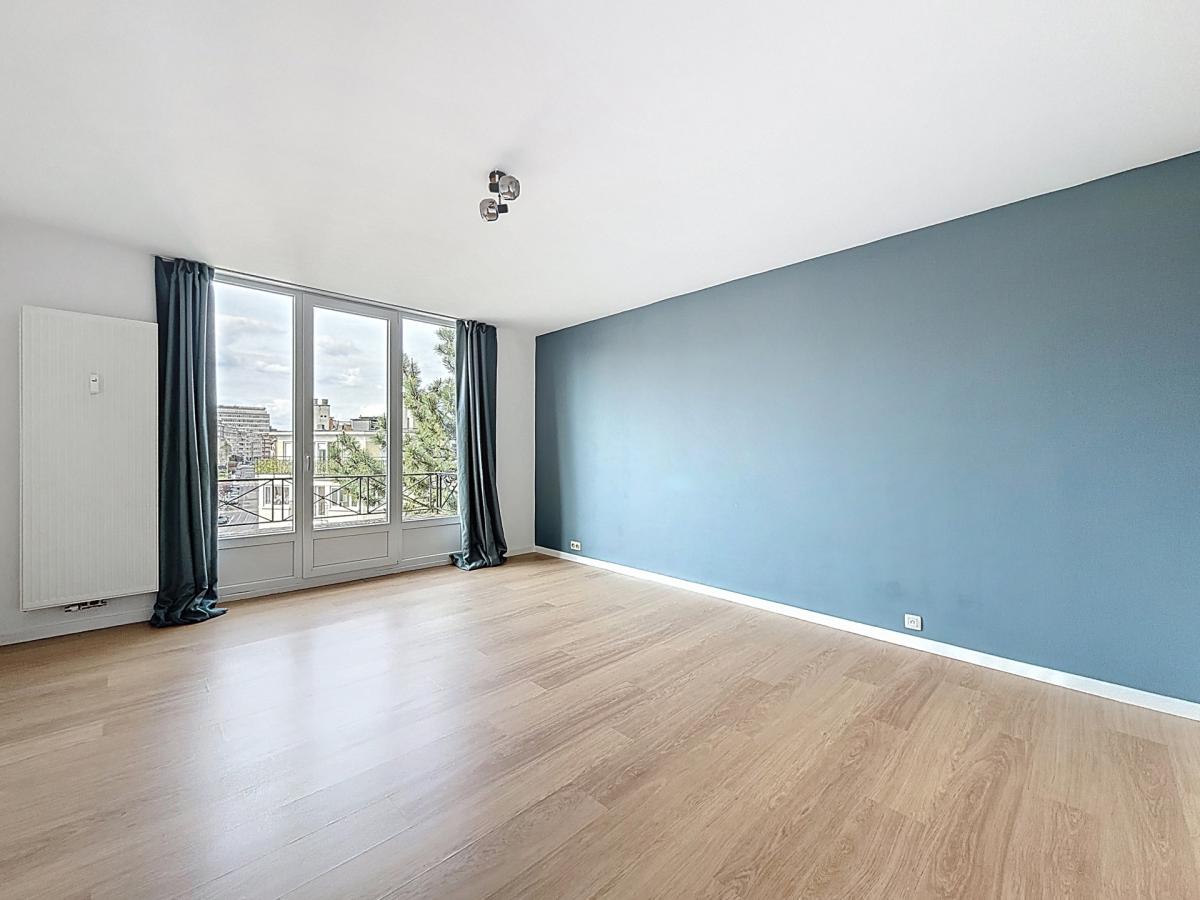 Roosevelt/ULB : Appartement 2 chambres + balcons + garage