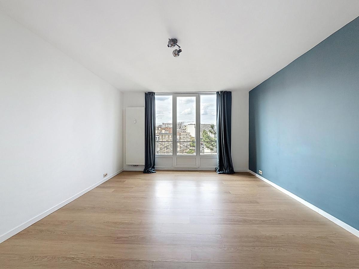 Roosevelt/ULB : Appartement 2 chambres + balcons + garage