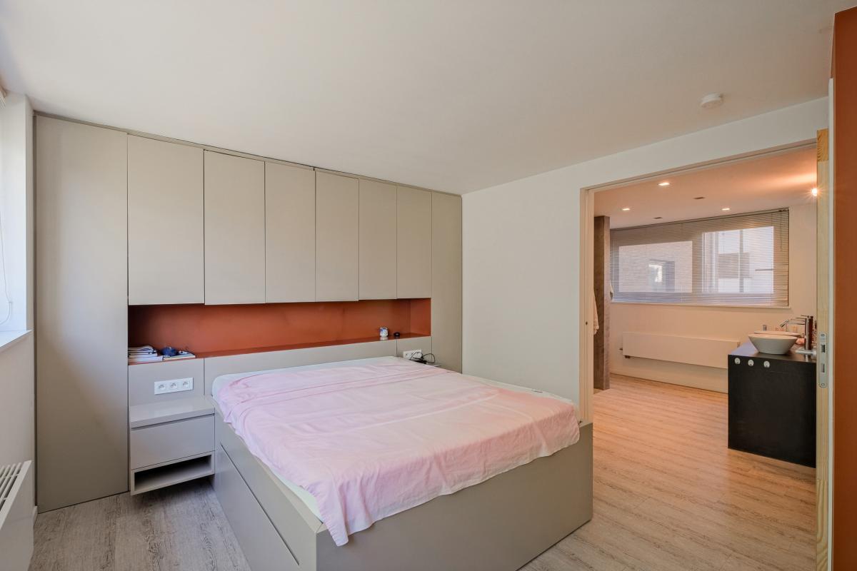 Chant d'oiseau: magnifique duplex rénové 3 terrasses 