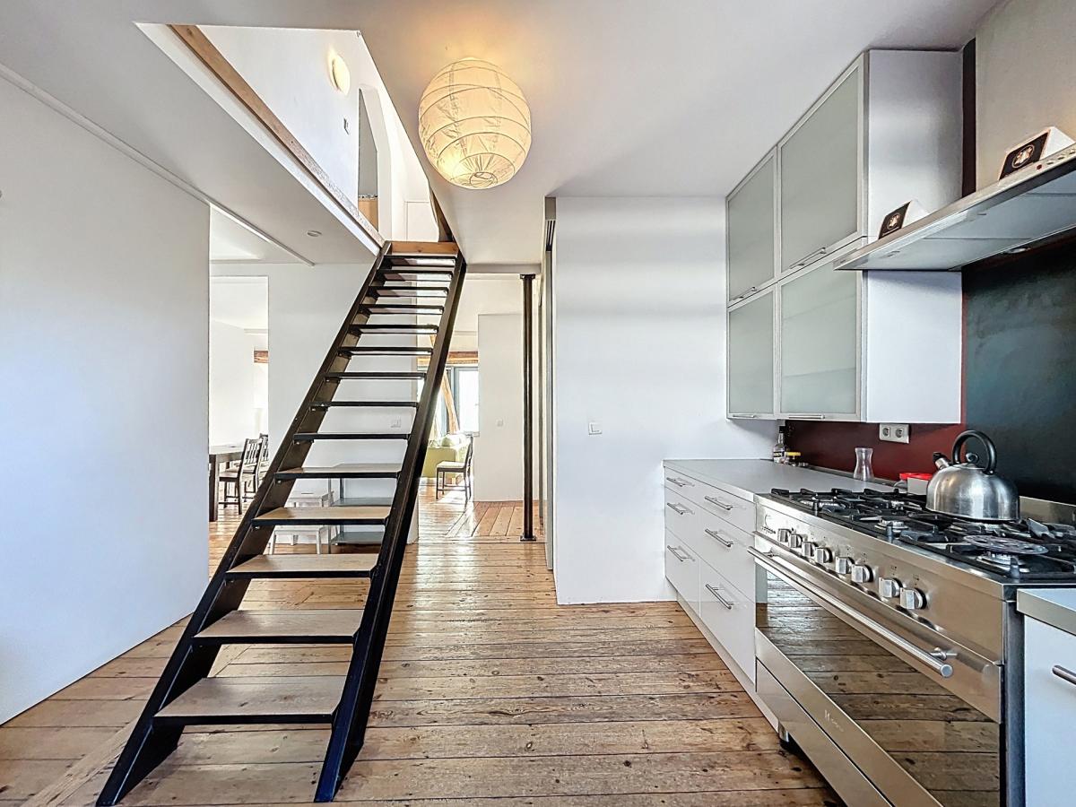 Quartier Européen : Duplex meublé 2 chambres avec terrasse