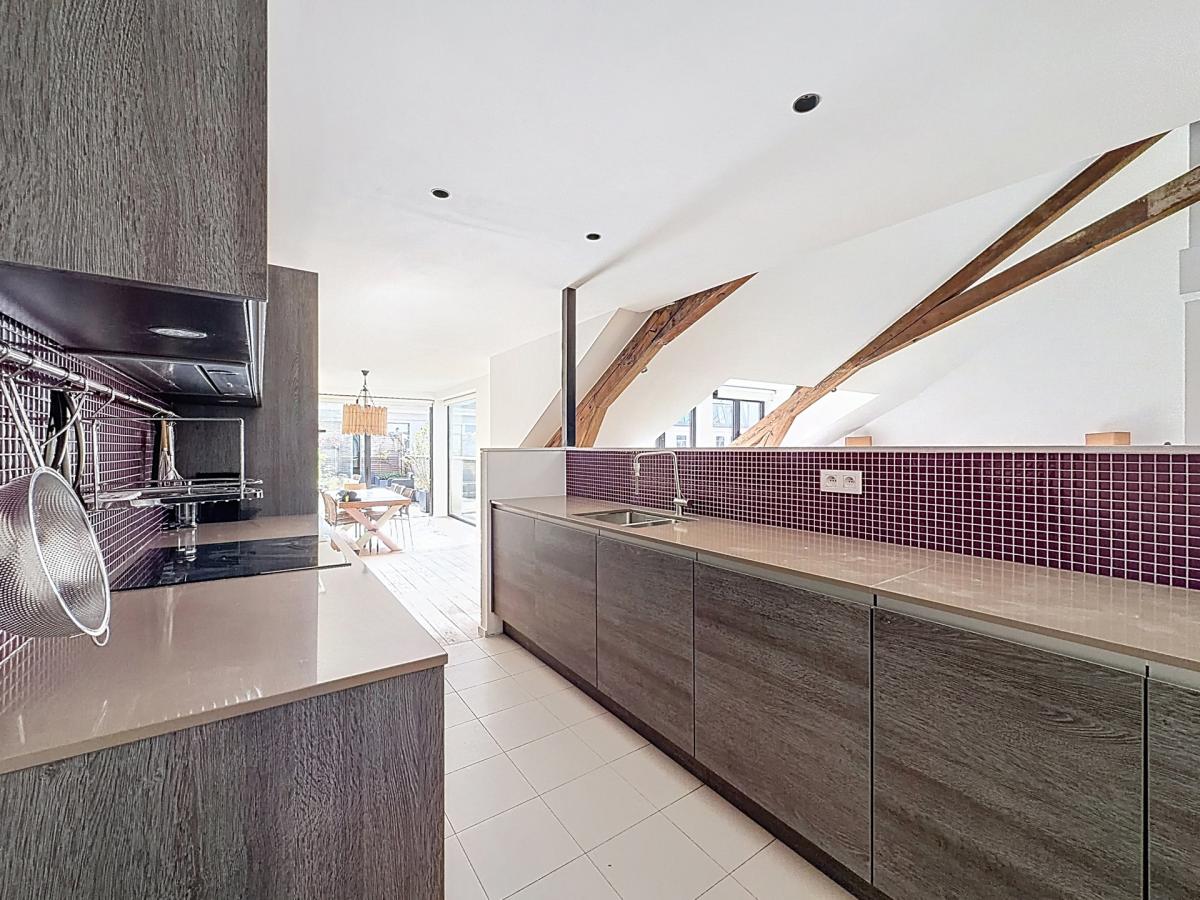 Royale / Congrès : Bel appartement duplex penthouse meublé