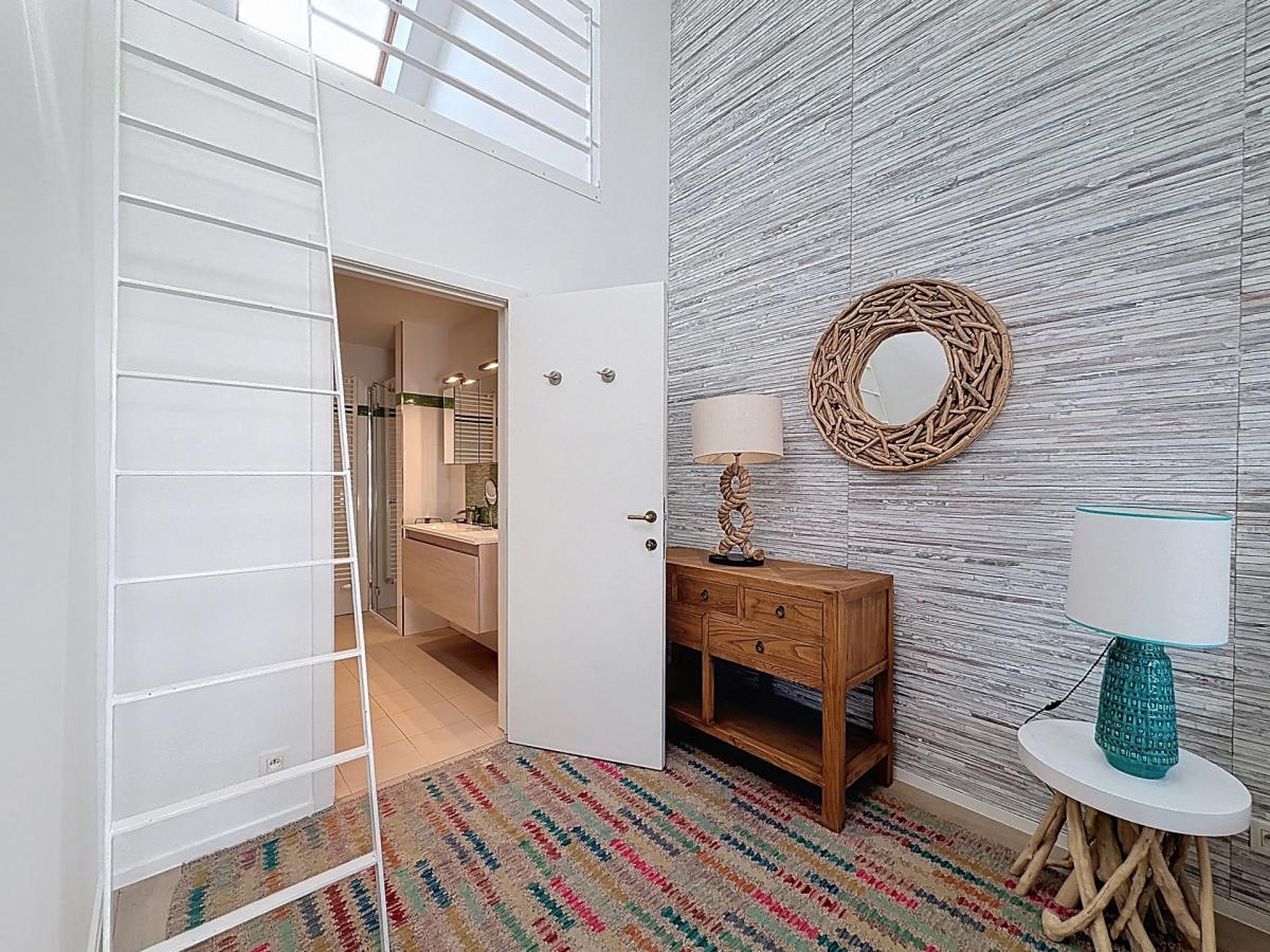 Royale / Congrès : Bel appartement duplex penthouse meublé