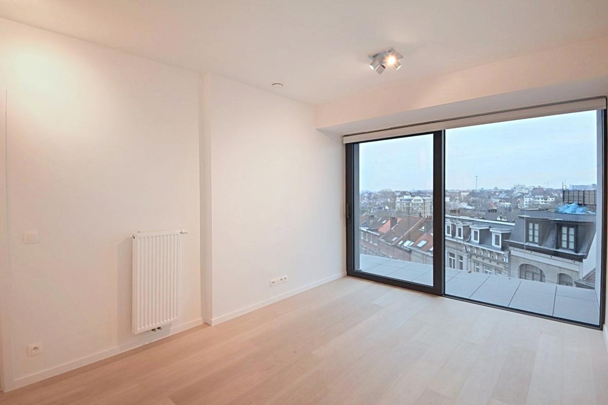 Louise 430/Corbiau : Sublime appartement + terrasse 