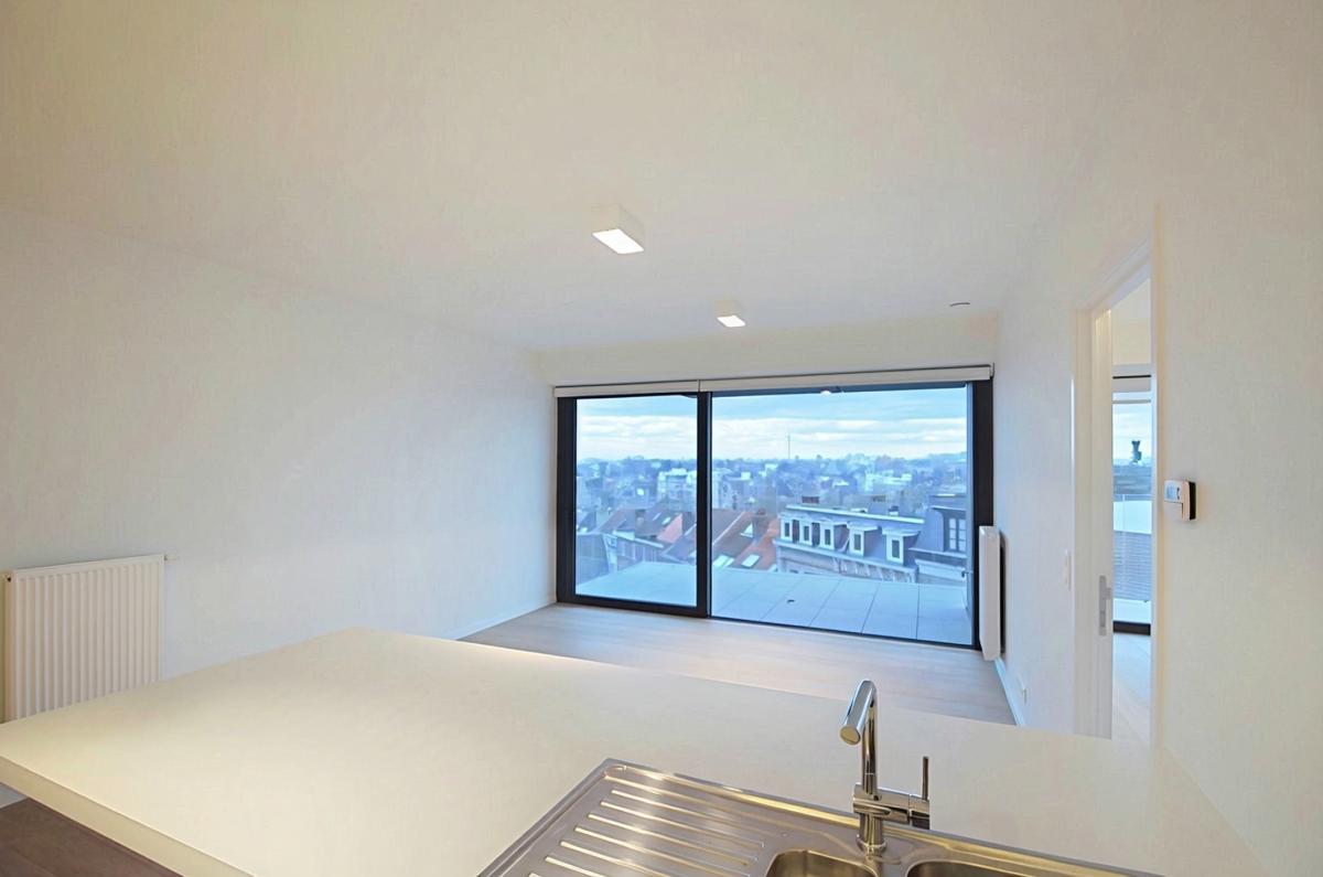 Louise 430/Corbiau : Sublime appartement + terrasse 