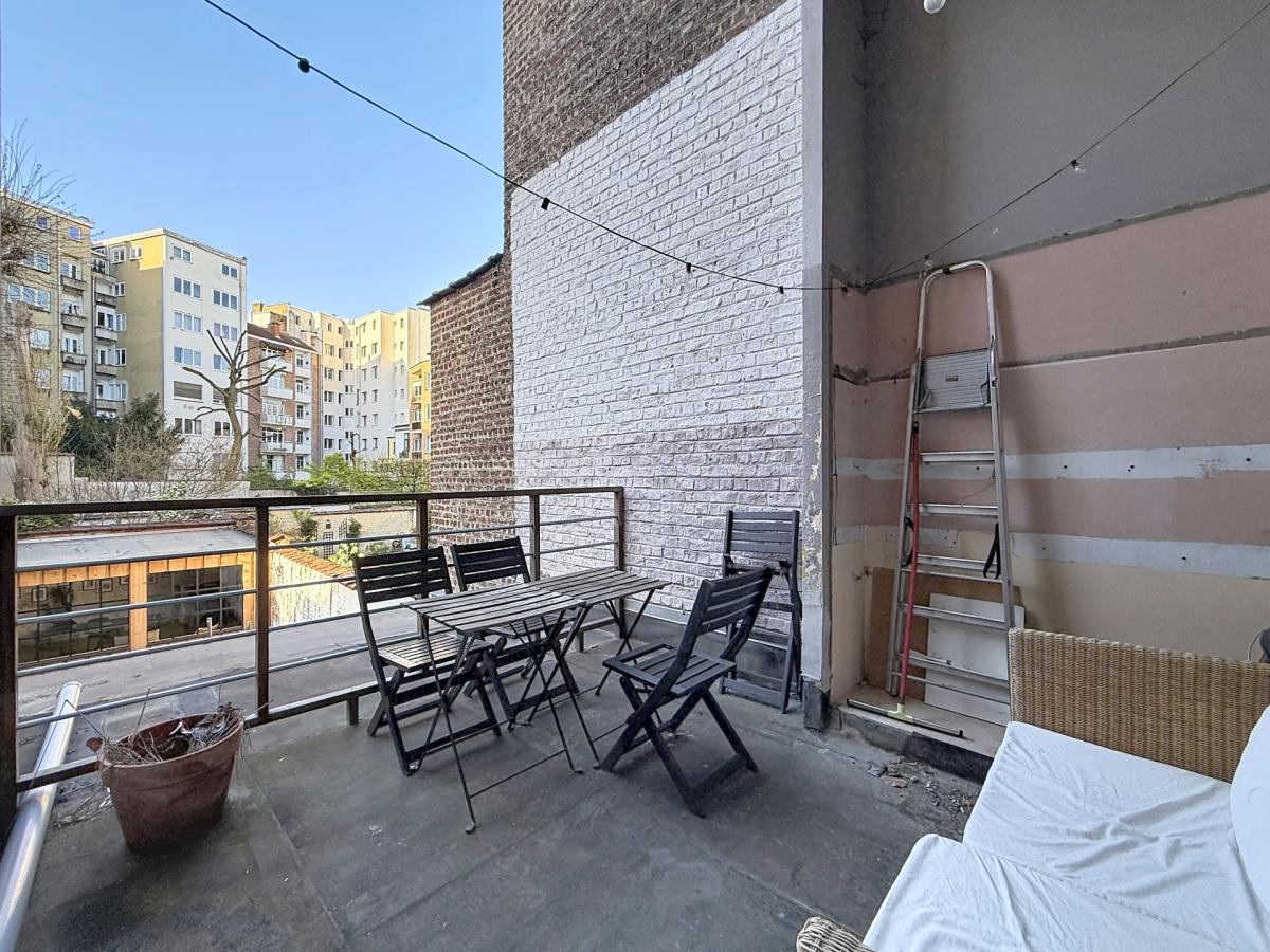 Place Brugmann : Bel appartement 2 chambres + bureau