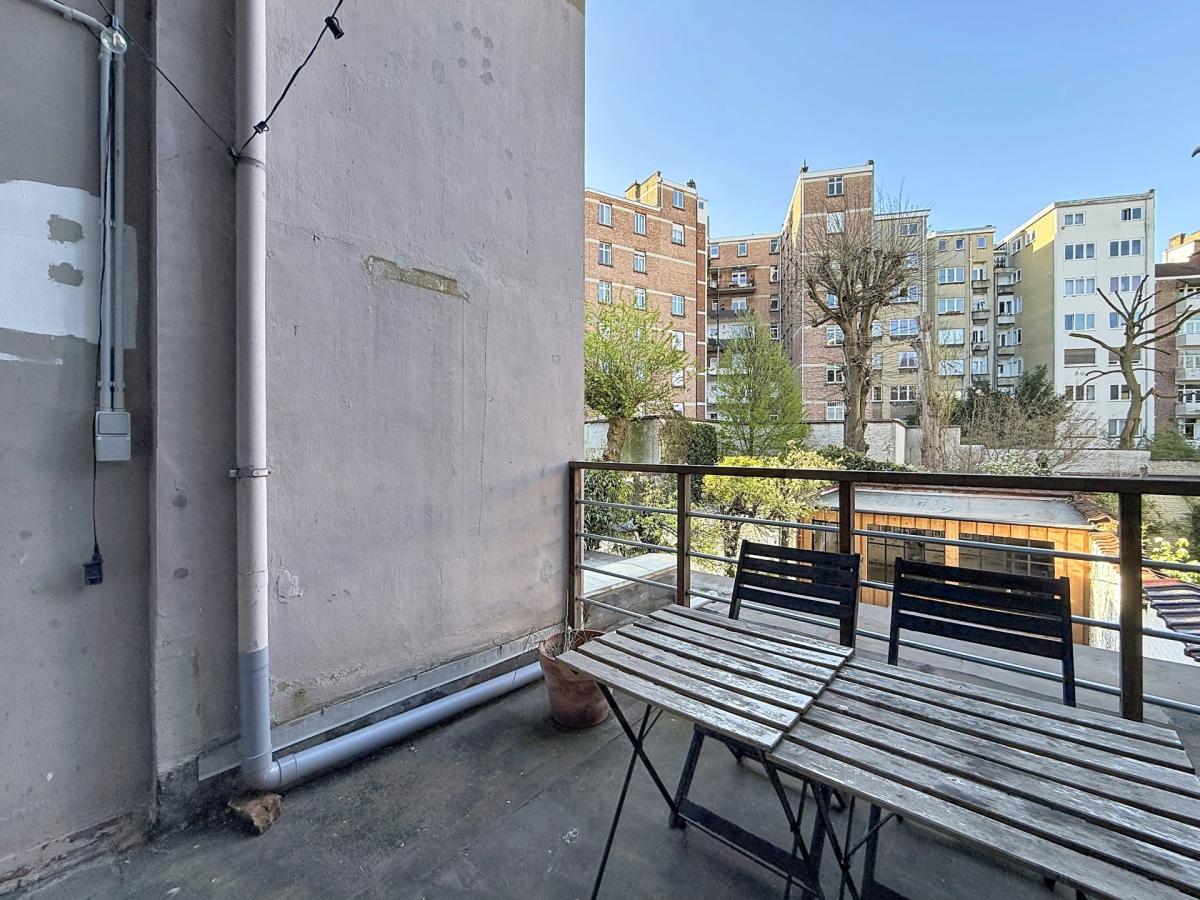 Place Brugmann : Bel appartement 2 chambres + bureau