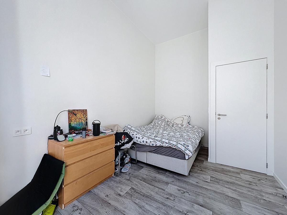 Place Brugmann : Bel appartement 2 chambres + bureau