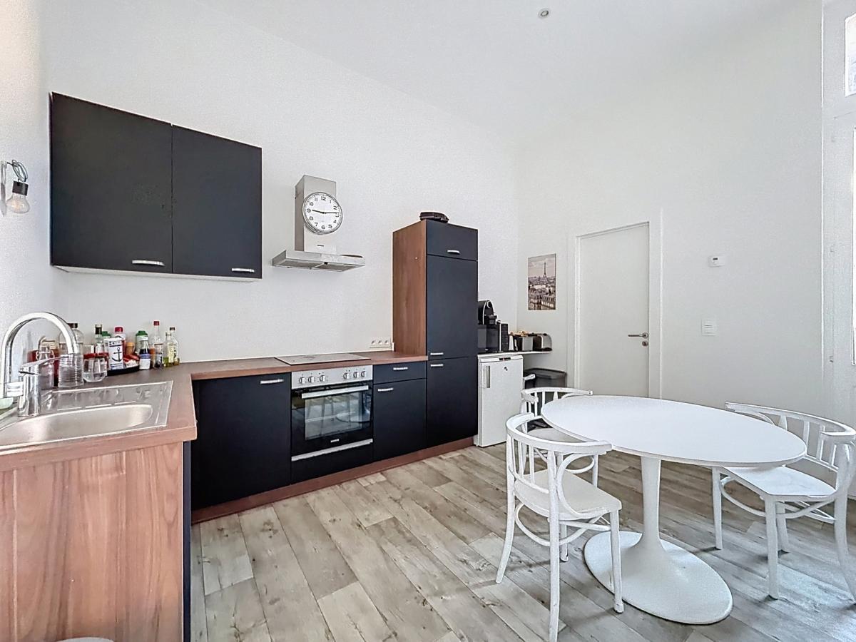 Place Brugmann : Bel appartement 2 chambres + bureau