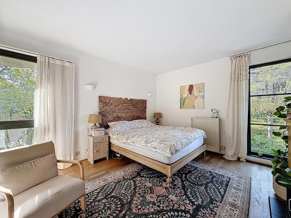 Lycée Français : Magnifique duplex rdc avec jardin + parking