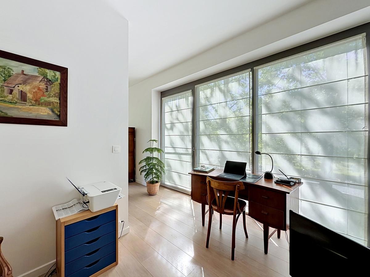 Montgomery/Cinquantenaire: Somptueux appartement meublé neuf