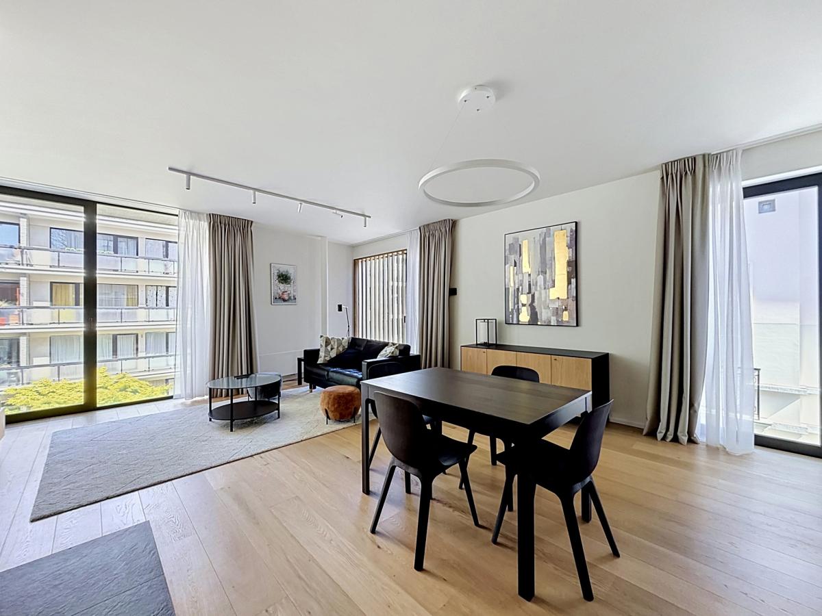 Montgomery/Cinquantenaire: Somptueux appartement meublé neuf