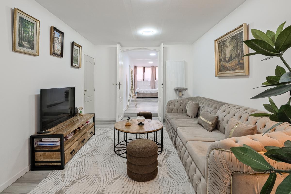 Quartier européen – Cinquantenaire : Bureau de ± 67 m²