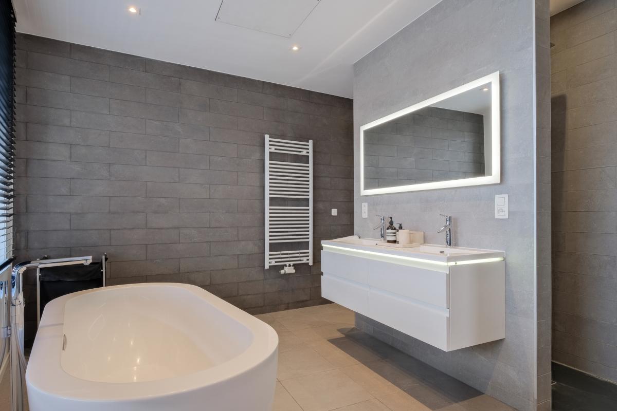 Boulevard de Waterloo : Superbe Penthouse avec vue 