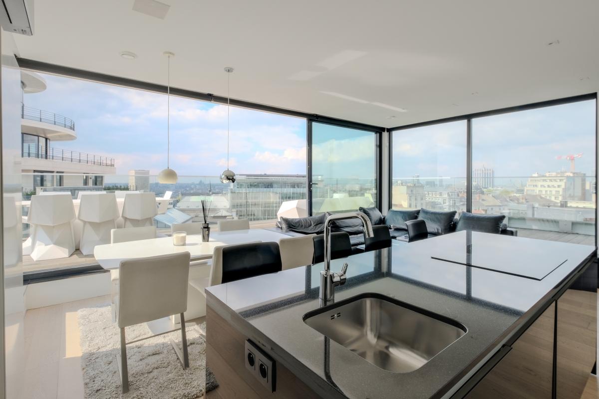 Boulevard de Waterloo : Superbe Penthouse avec vue 