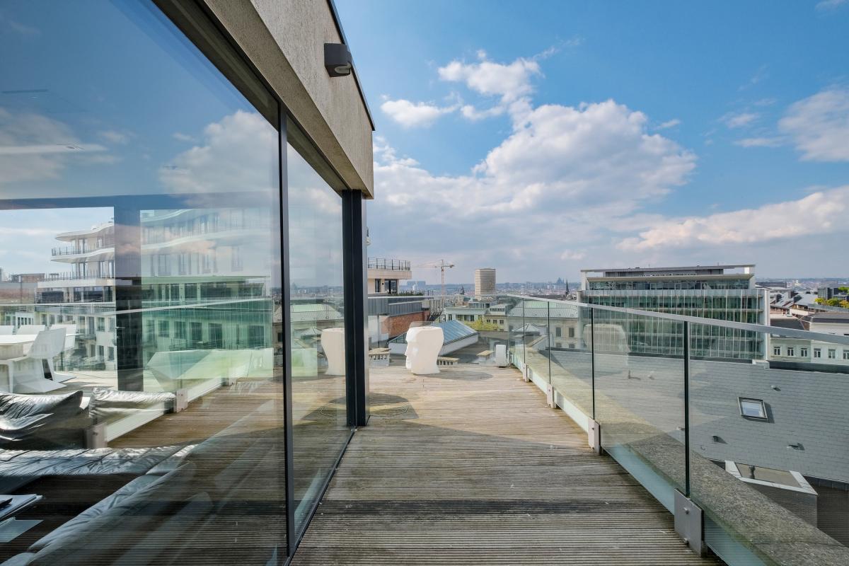 Boulevard de Waterloo : Superbe Penthouse avec vue 