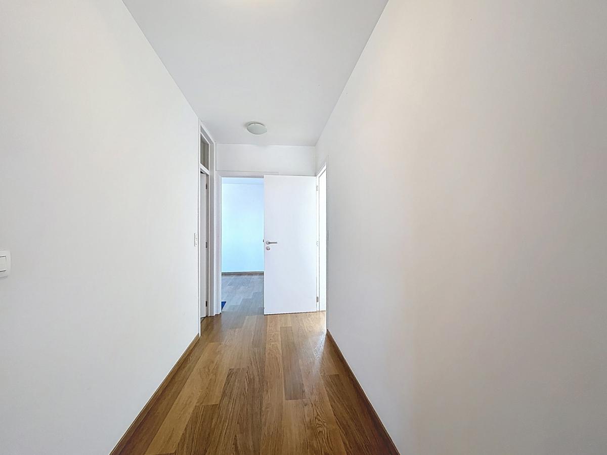 UCL : Lumineux appartement dernier étage avec une terrasse