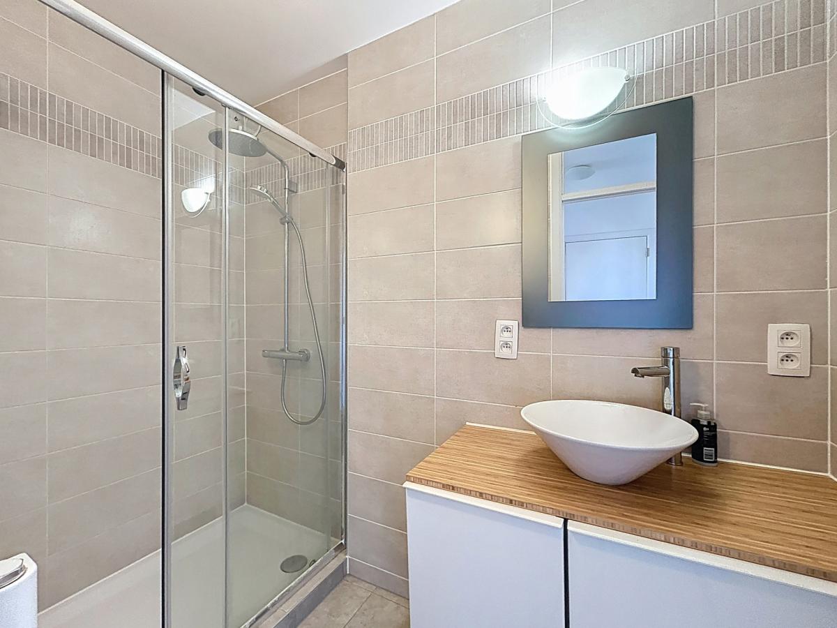 UCL : Lumineux appartement dernier étage avec une terrasse